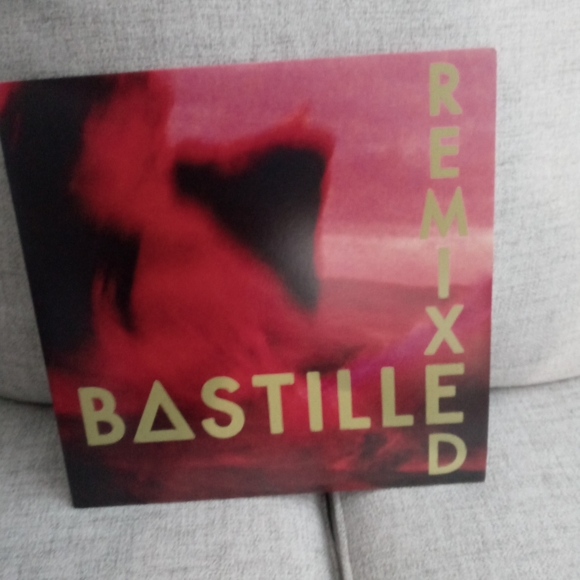 2 VG Shape original press vinyl records - Picture 2 of 3